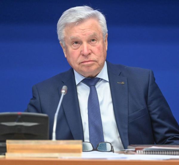 РСПП поздравляет президента Ассоциации предприятий и промышленников Республики Татарстан Александра Лаврентьева с юбилеем