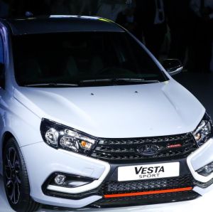 "Автоваз" начал отгрузки обновленной Lada Vesta Sport