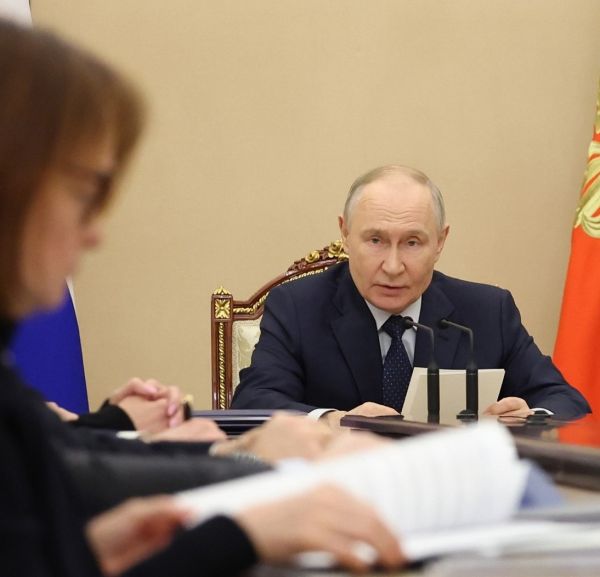 Владимир Путин: Траектория экономики России пока находится ниже ожиданий