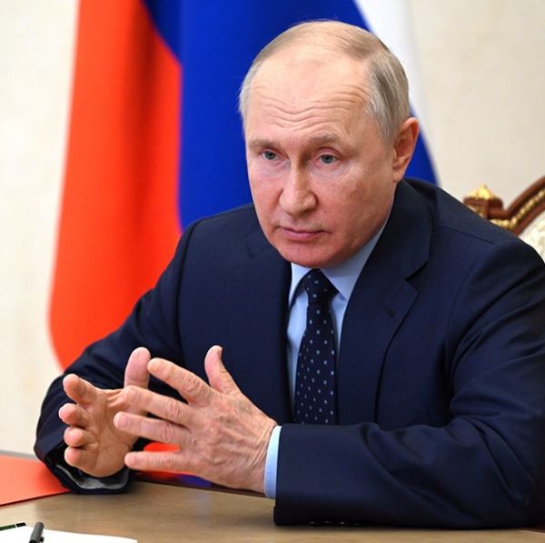Владимир Путин: Технологии должны повышать конкурентоспособность российских товаров