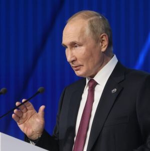 Владимир Путин назвал нехватку рабочих рук одним из основных препятствий для роста экономики