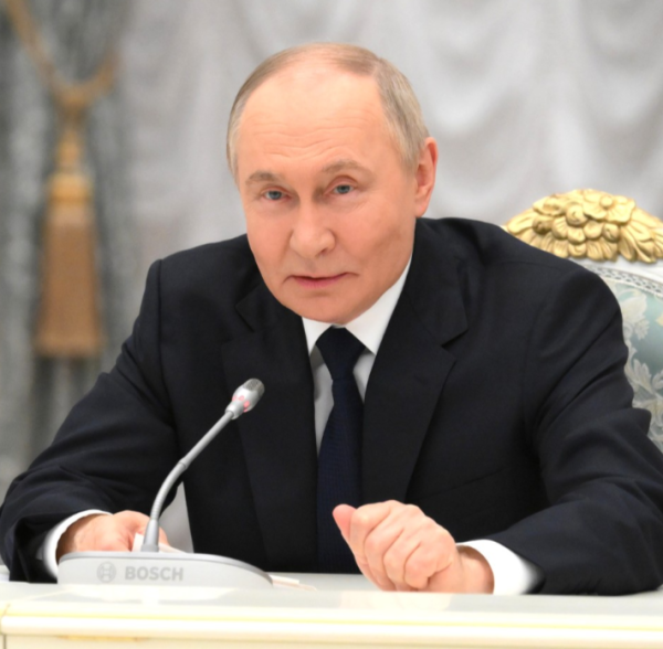 Владимир Путин: Государство будет подставлять плечо для поддержки бизнеса