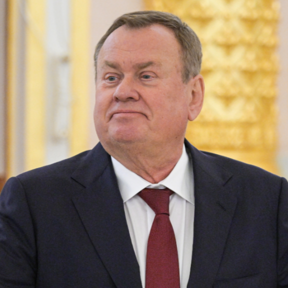 Андрей Костин призвал закрывать неэффективные производства