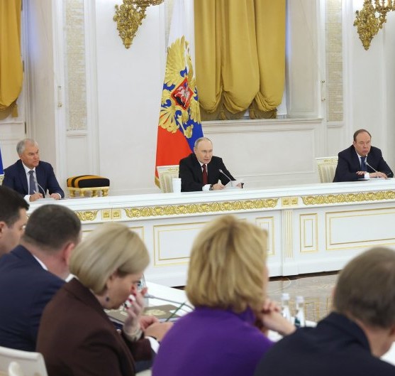 Владимир Путин дал кабмину ряд поручений по итогам встречи с бизнесом