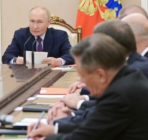 Владимир Путин поручил создать план продвижения российских товаров за рубежом