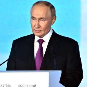 Владимир Путин: Кабмин должен подумать о дальнейшей поддержке бизнеса