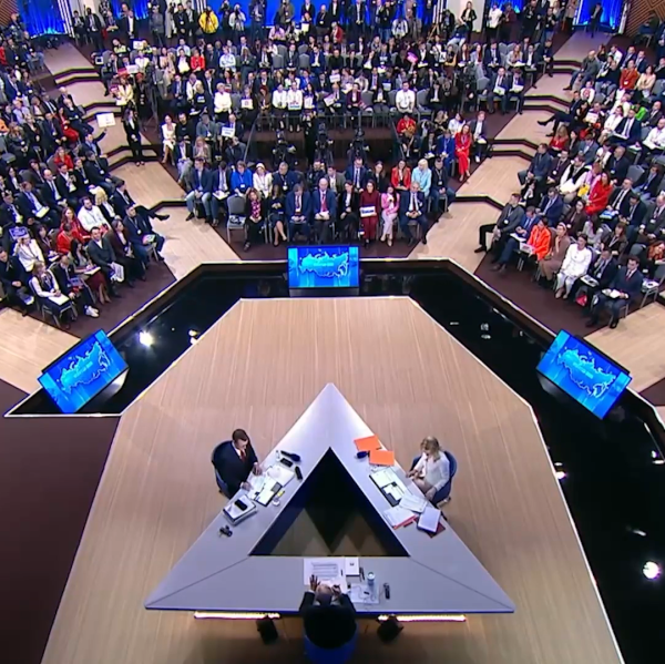 Путин: Россия с появлением Мах добилась цифрового суверенитета