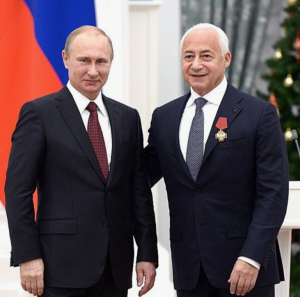 Владимир Путин присвоил Владимиру Спивакову звание Героя Труда РФ