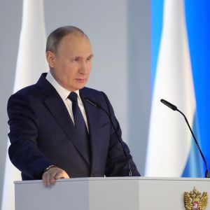 Владимир Путин предложил минимизировать число проверок бизнеса