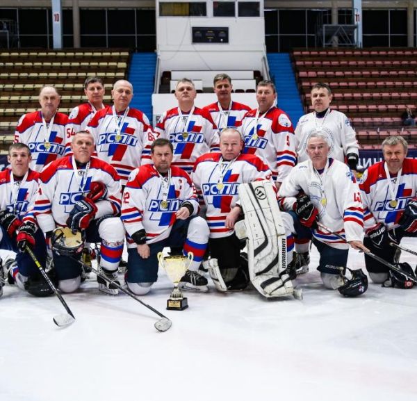 РСПП продолжает побеждать в хоккейной лиге "Любители 50+" Саратовской области